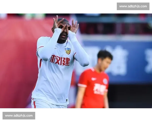以上港对阵天津权健为核心的中超焦点大战战术博弈与赛场风云全景回顾 以上港对阵天津权健为核心的中超焦点大战战术博弈与赛场风云全景回顾